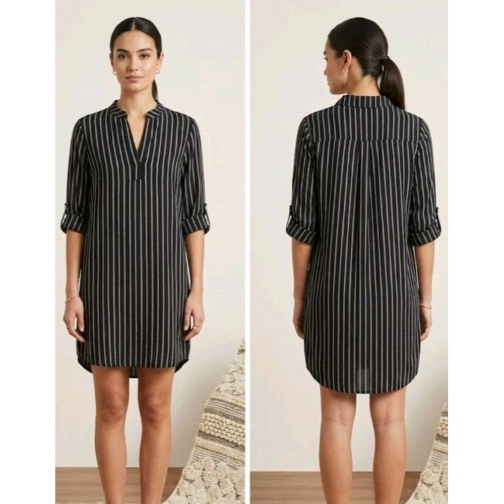 Tempo Paris Dress Size S/M V Neck Linen Blue/White